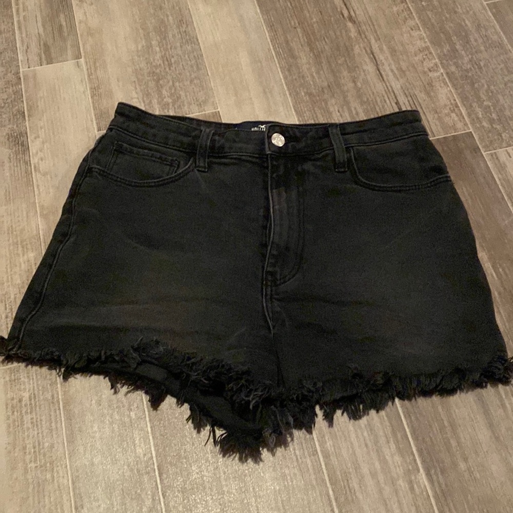 Hollister high-rise mom shorts